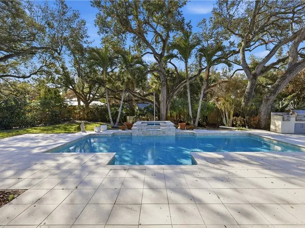 4617 Pebble Bay S, Indian River Shores, FL 32963