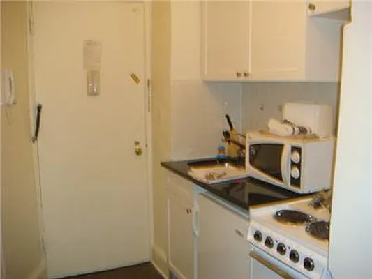 Rented by Luxury Property Group | media 3