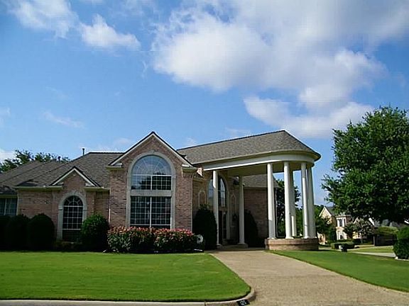 3rd image of 125 Creekway Bnd