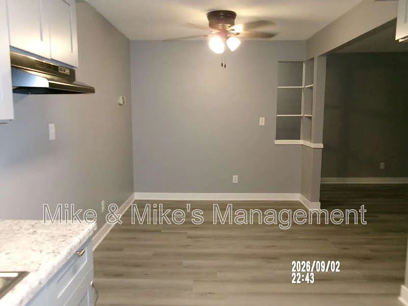 2 bed, 1.0 bath, 1040 sqft, $1,395 — Photo 4