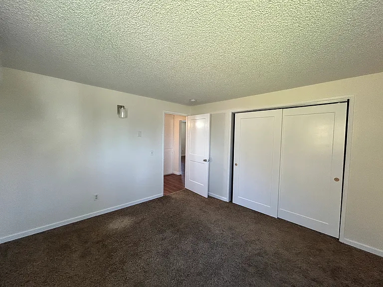 135 Onyx St #7 — Photo 9