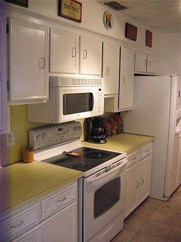 Kitchen w/All updated appliances