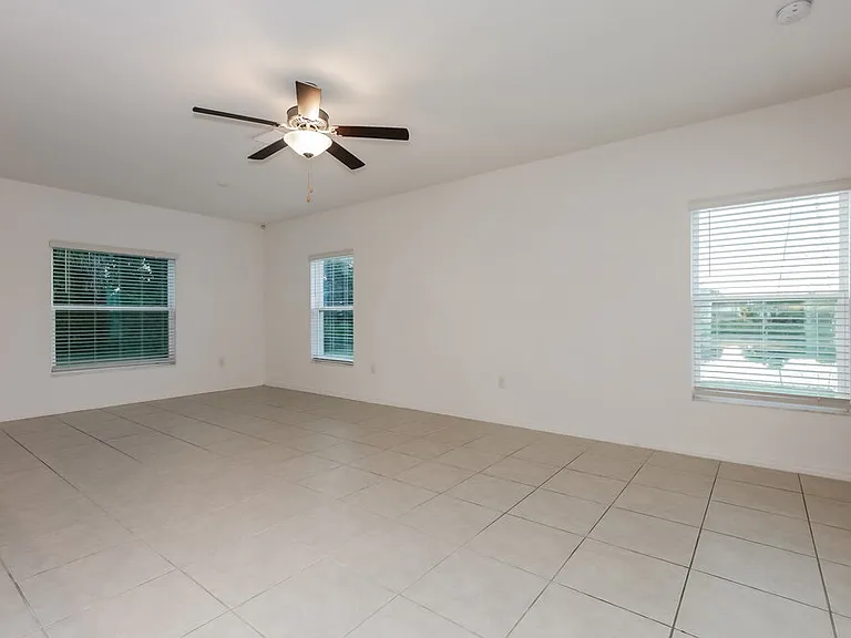 7348 Spring Snowflake Ave — Photo 4