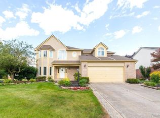 1454 Aziz Dr, Canton, MI 48188