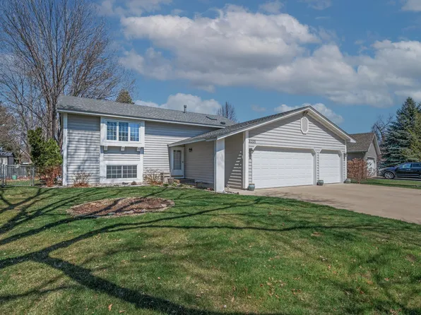 8205 Upper 145th St W, Apple Valley, MN 55124