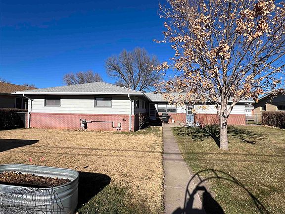 3rd image of 2116 W D St.