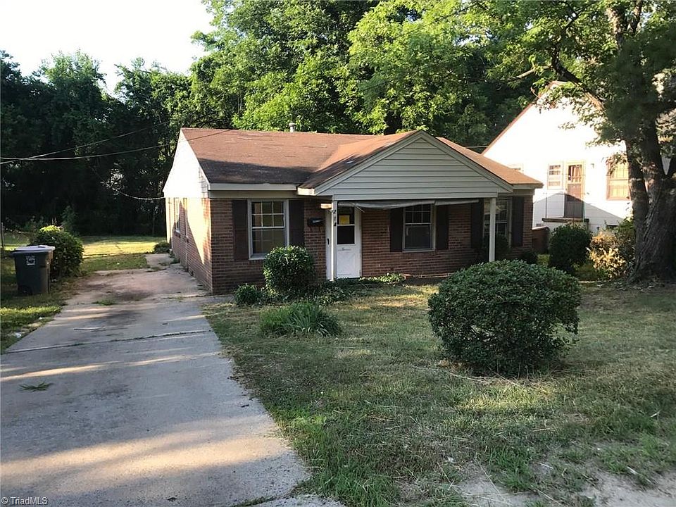 1st image of 214 Craig St