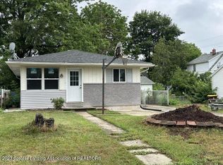 112 Hathaway St, Lansing, MI 48917