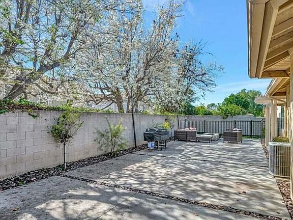 2nd image of 4537 Coronado Dr
