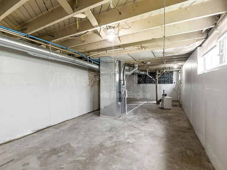390 S Powell Ave — Photo 15