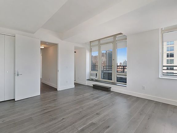 4th image of 400 E 66th St #Phb