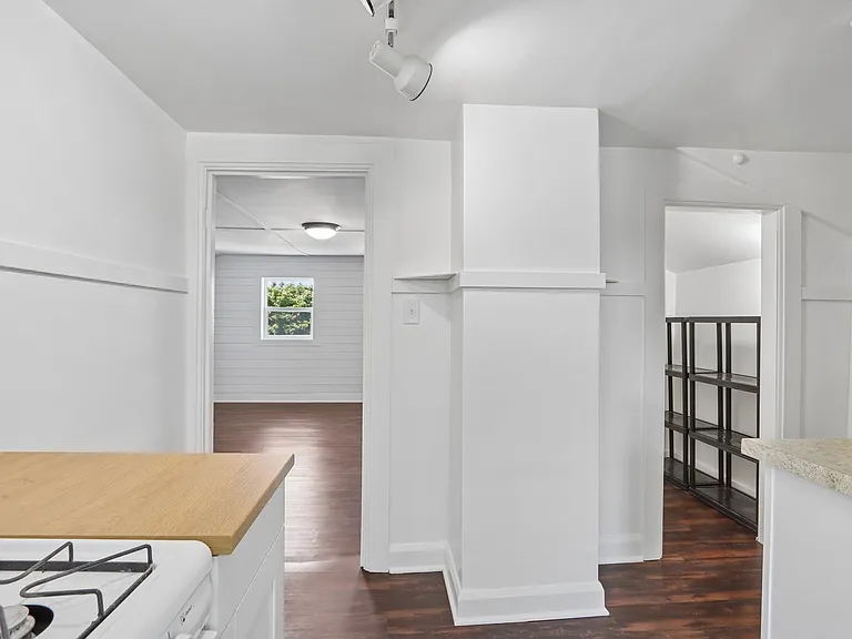 2027 N Main St #1B — Photo 19