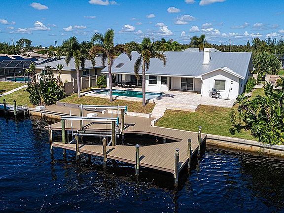 2nd image of 2300 Coral Point Dr
