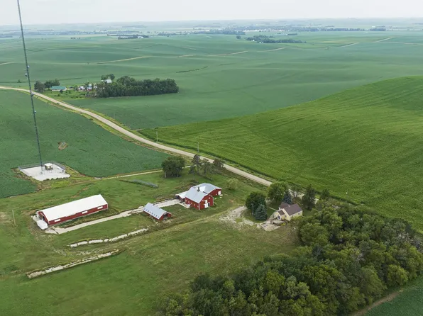 936 19th Rd, Pender, NE 68047