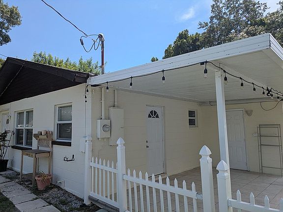 2nd image of 7516 N Hubert Ave