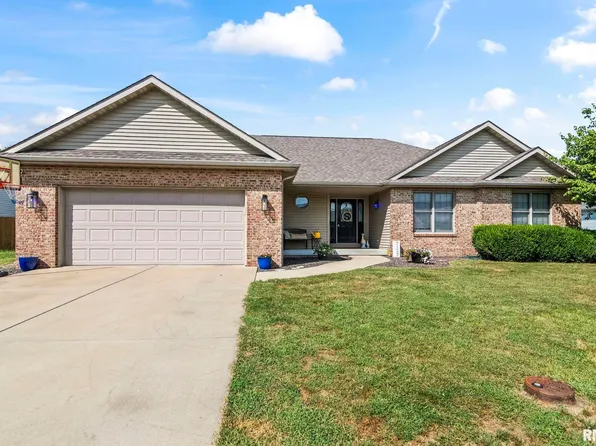 411 Brookside Glen Dr, Sherman, IL 62684