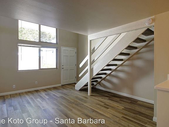 4th image of 535 E Arrellaga St APT 27