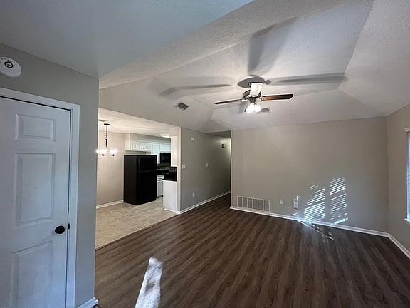 2nd image of 1333 Westheimer Rd