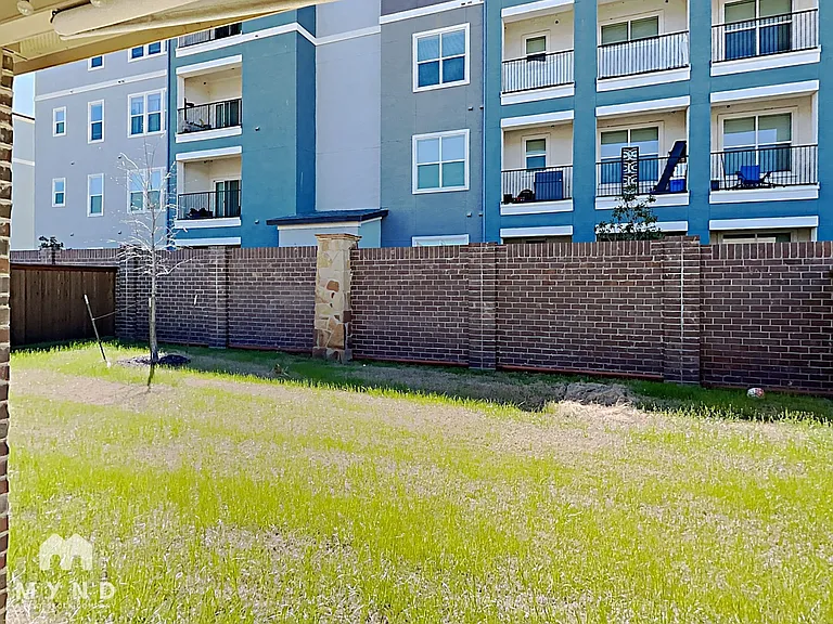 2436 Dolostone Dr — Photo 25