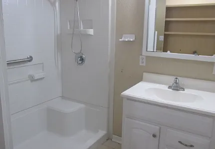 322 Briarwood Dr — Photo 8