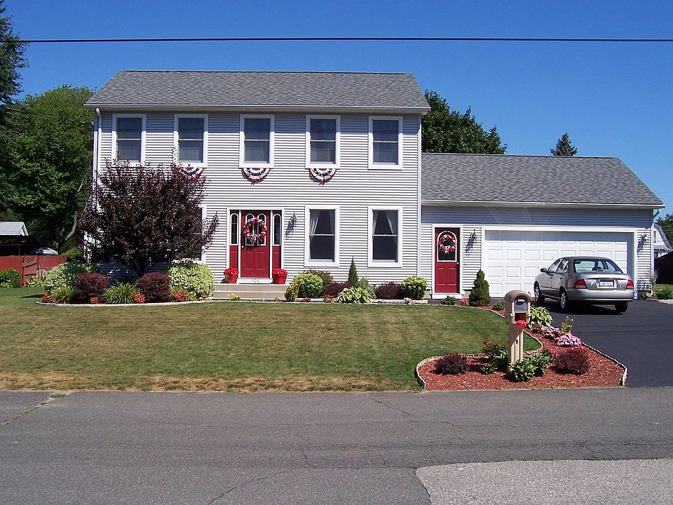 1586 sq. ft Colonial on 12,000 sq. ft