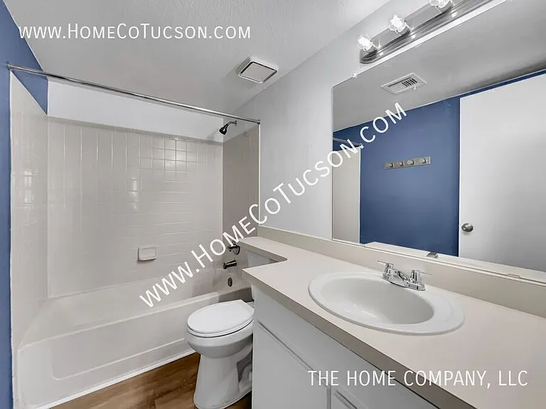 3873 S Havenhurst Dr — Photo 10