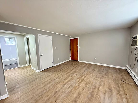 5th image of 1159 Bellevue Ave #555