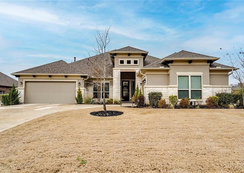1st image of 330 Cibola Dr