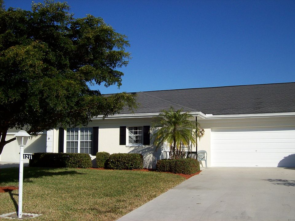 1st image of 1211 Hazeltine Dr #209