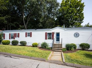 66 Mountainview Rd, East Hampton, CT 06424