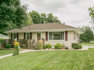 301 22nd St NW, Cedar Rapids, IA 52405