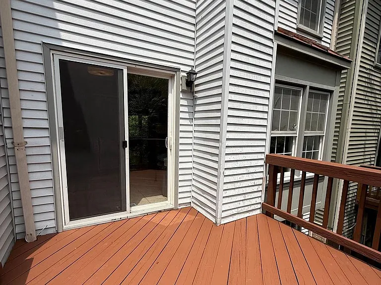 8442 Springfield Oaks Dr — Photo 31