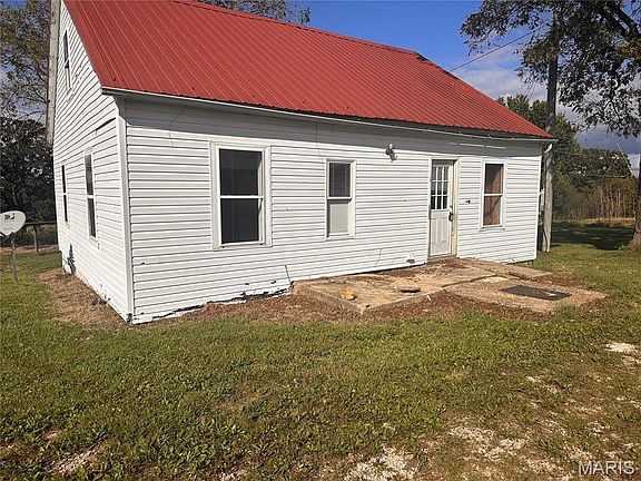 2nd image of 88 County Road 716