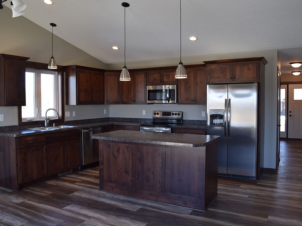2nd image of 141 Rosewood Ln