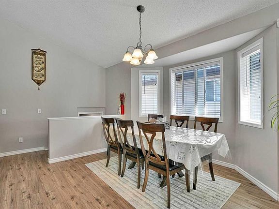 5th image of 7237 W Laguna Way NE