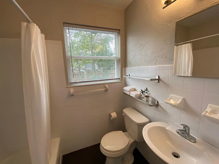 2034 NW 7th Ln — Photo 20