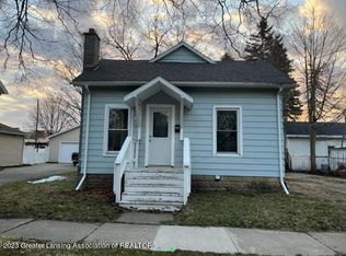 133 S Sheldon St, Charlotte, MI 48813