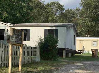 Ayers St, Lexington, TN 38351
