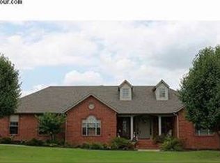 3101 Carriage Hill Dr, Paragould, AR 72450