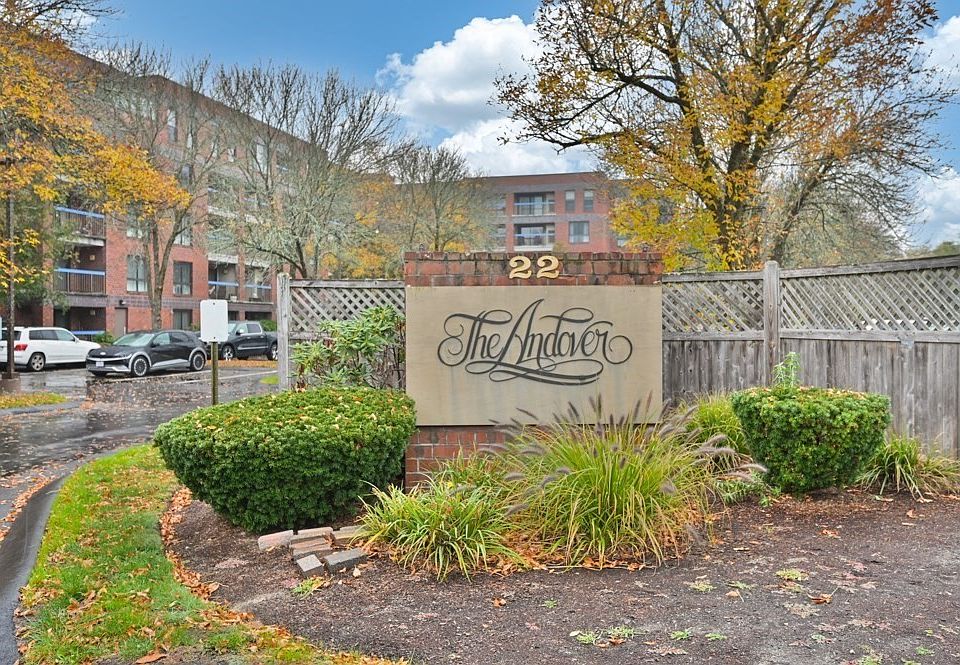 1st image of 22 Railroad St APT 314