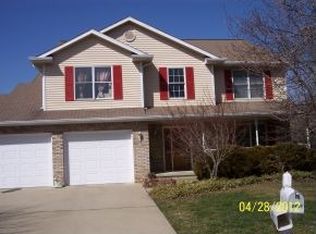 2401 E Cedarwood Ct, Bloomington, IN
