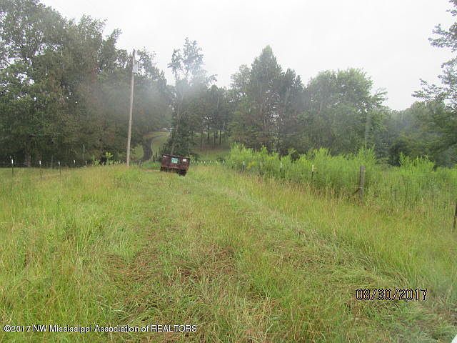 2nd image of 799 Humphrey Rd
