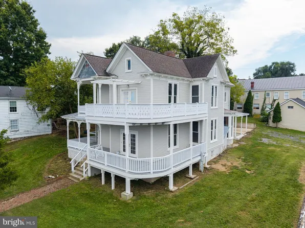 333 W Main St, Luray, VA 22835