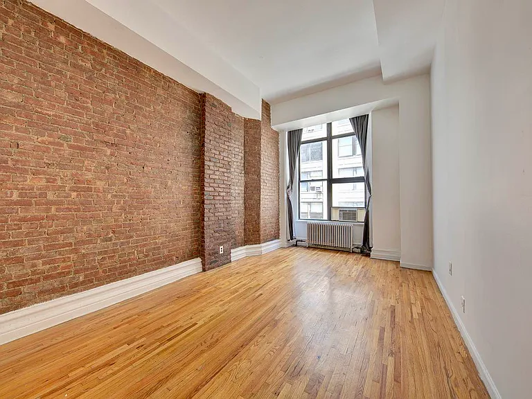 220 Park Ave S #8E — Photo 5