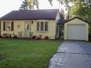 612 Highland Ave, Watertown, WI 53098