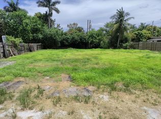 3022 Ford Rd, Palm Springs, FL 33461