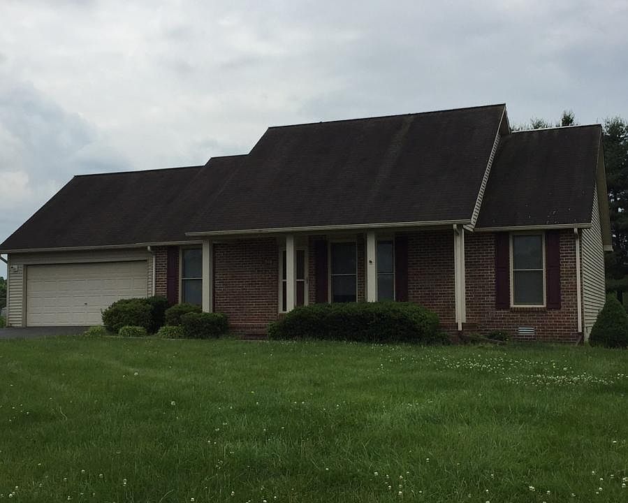 1st image of 3506 Riveroaks Dr