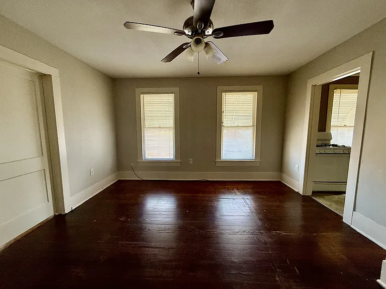 3100 Avenue G #200 — Photo 3