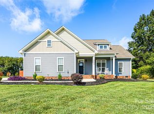 5533 Harvest Hills Rd, Bessemer City, NC 28016