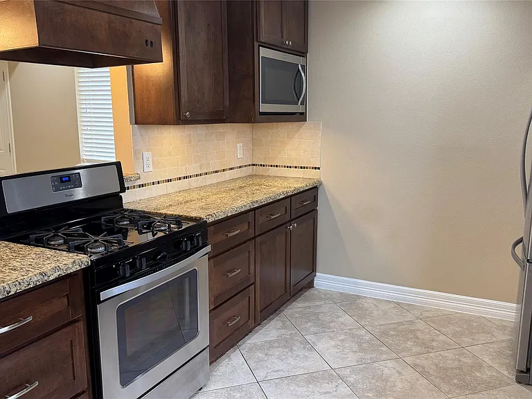 3310 Glen Spring Dr — Photo 11